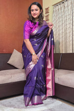 Load image into Gallery viewer, Meena Kumari